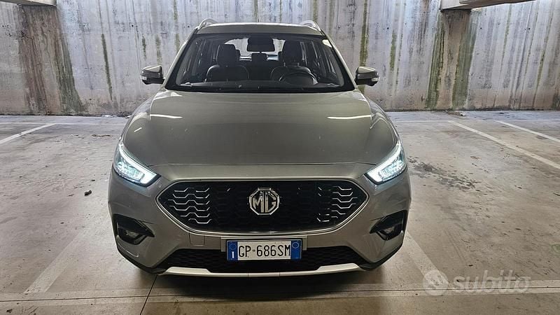 Grigio Usata 2023 MG ZS Luxury Station wagon | 13.300 € (Buon prezzo) - Immagine 1/4