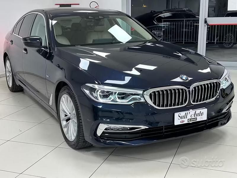 Usata BMW 520 Luxury Line 190 CV (139 kW) 2018 Blu Berlina