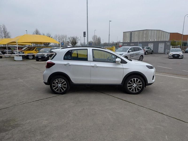 Nuova EMC Yudo 30 kW (41 CV) 2025 Bianco / pastello SUV