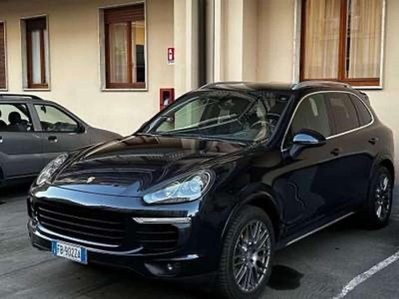Blu/azzurro Usata 2015 Porsche Cayenne SUV | 27.000 € (Buon prezzo) - Immagine 1/4