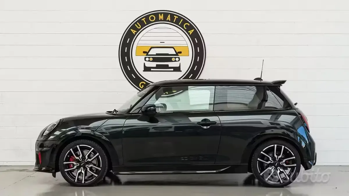 Usata Mini John Cooper Works 231 CV (169 kW) 2025 Nero Utilitaria