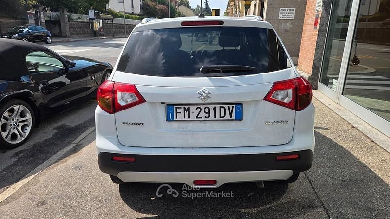 Usata Suzuki Vitara 120 CV (88 kW) 2017 Bianco SUV