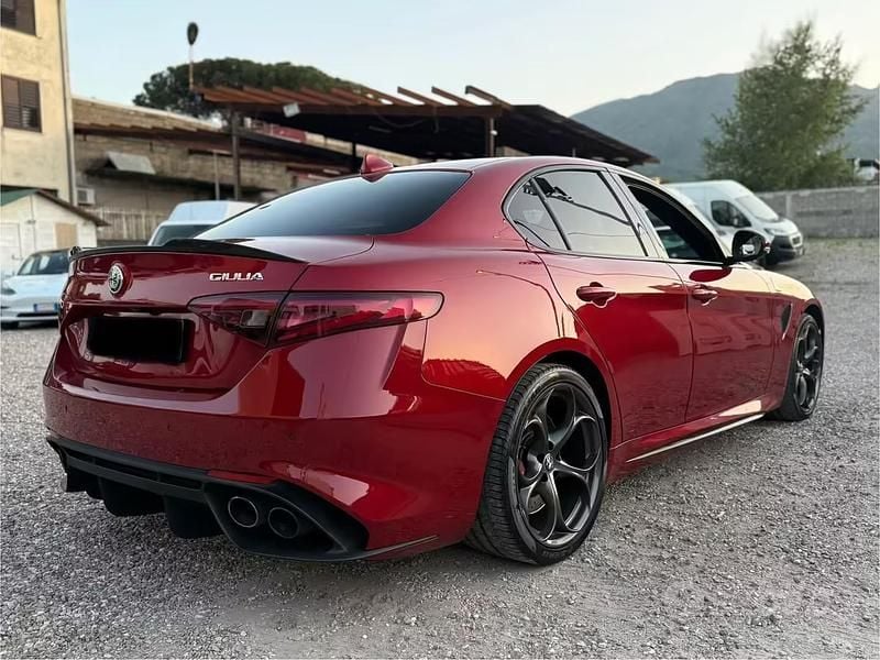 Usata Alfa Romeo Giulia Quadrifoglio 510 CV (375 kW) 2016 Rosso Berlina