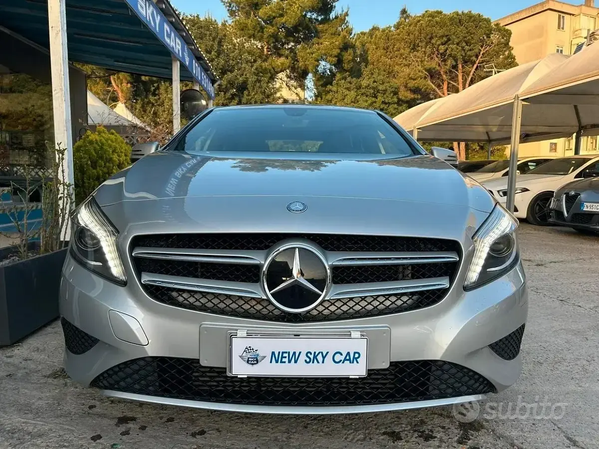 Usata Mercedes A180 Executive 109 CV (80 kW) 2014 Grigio Utilitaria