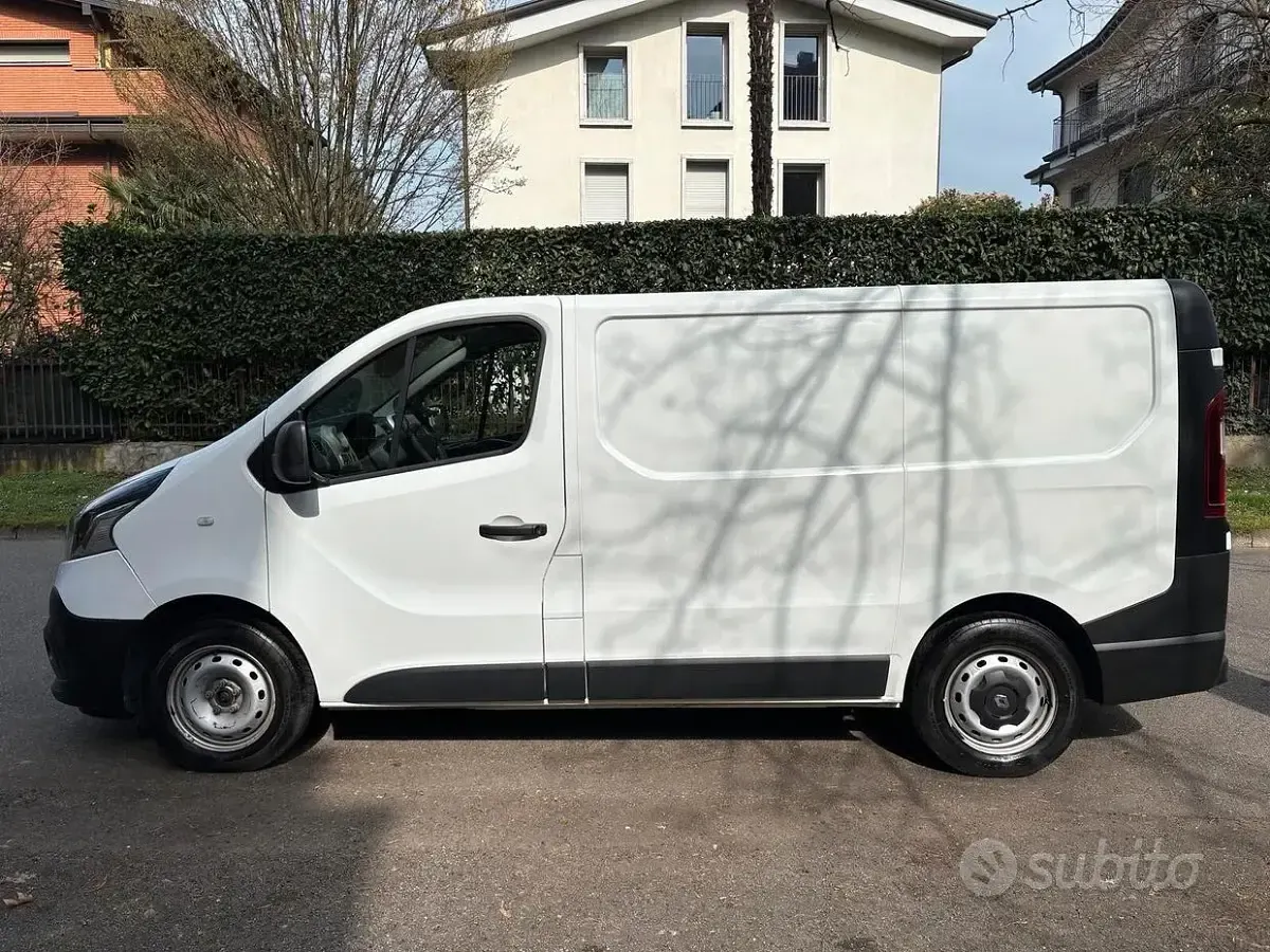 Usata Renault Trafic 125 CV (91 kW) 2019 Bianco Monovolume