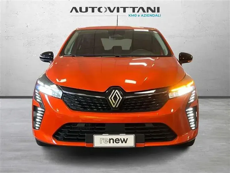 Usata Renault Clio Evolution 101 CV (74 kW) 2025 Grigio Utilitaria