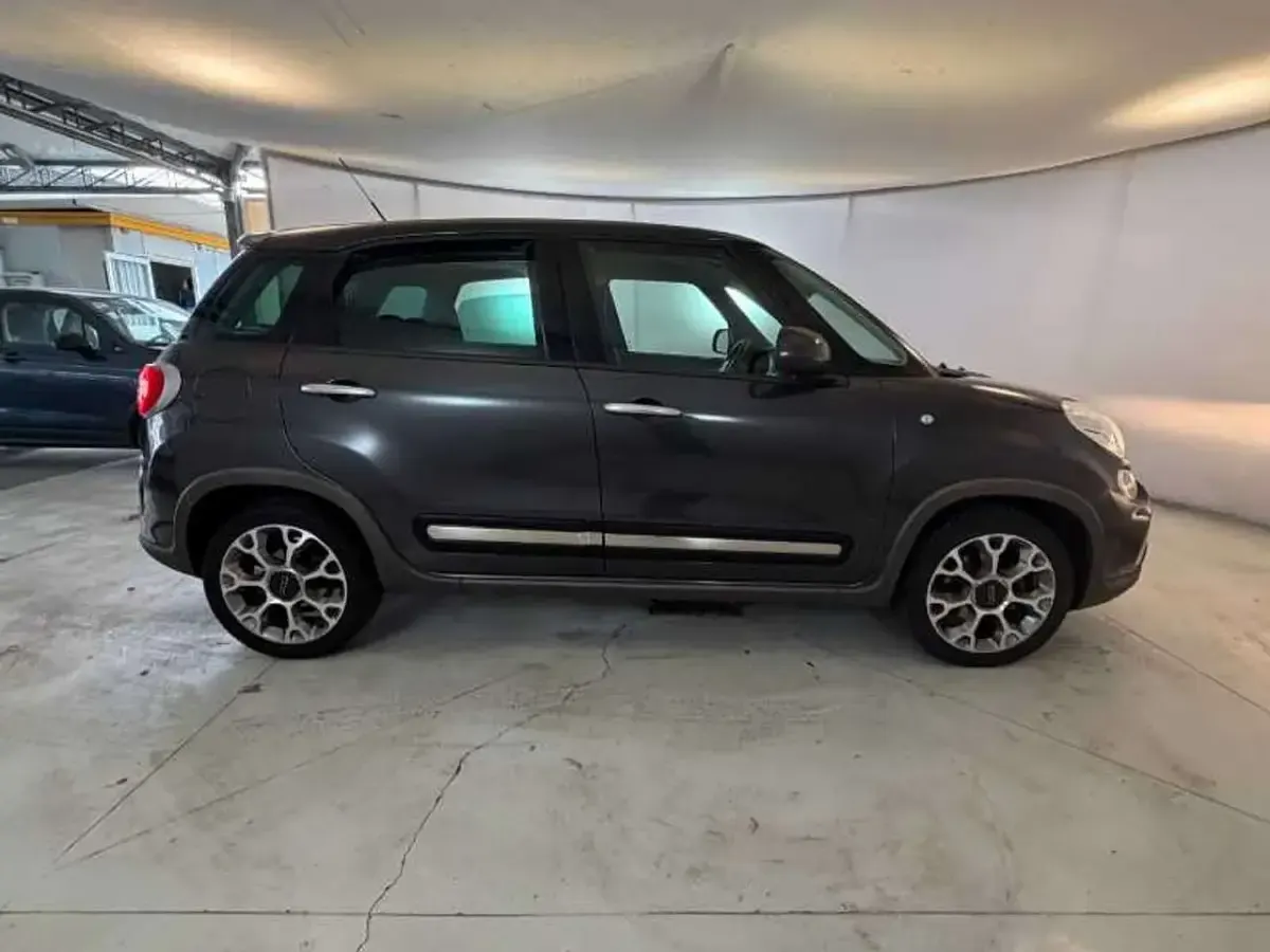 Usata Fiat 500L Trekking 95 CV (69 kW) 2017 Black meet kettle Monovolume