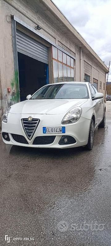 Usata Alfa Romeo Giulietta 140 CV (102 kW) 2011 Bianco Utilitaria