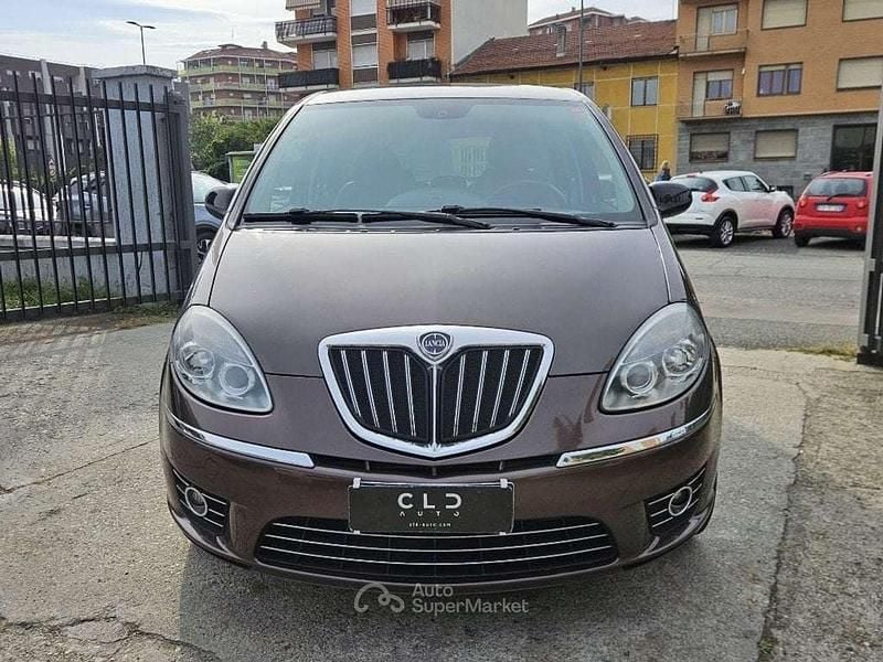Usata Lancia Musa 95 CV (69 kW) 2012 Marrone Monovolume