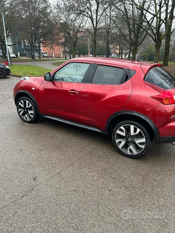 Usata Nissan Juke 110 CV (80 kW) 2013 Rosso SUV