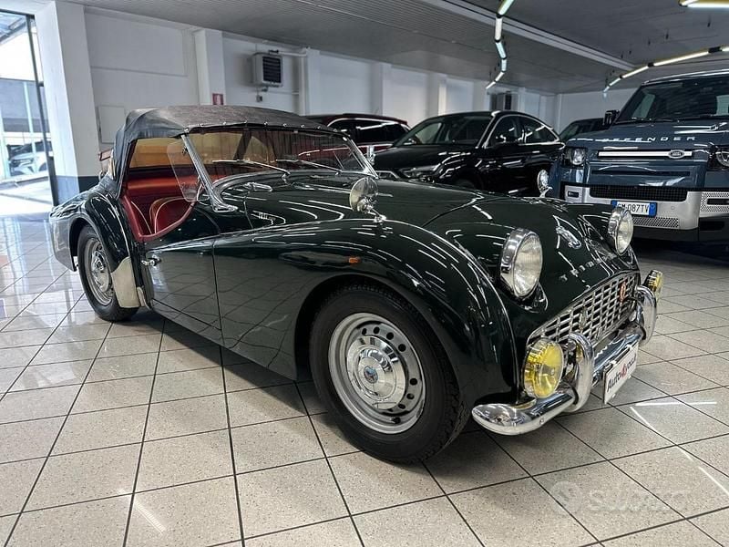 Verde Usata 1960 Triumph TR3 Cabrio | 29.900 € - Immagine 1/4
