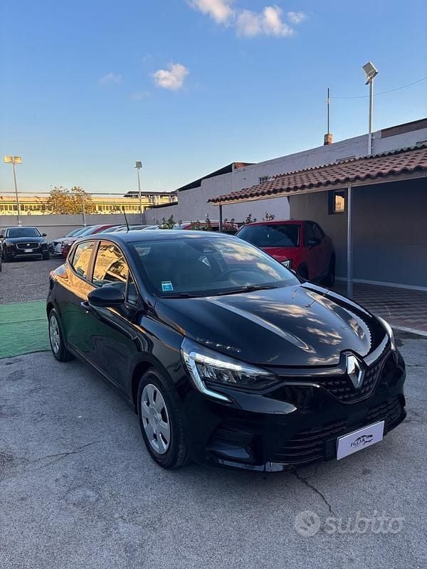 Usata Renault Clio V Intens 101 CV (74 kW) 2020 Nero Berlina