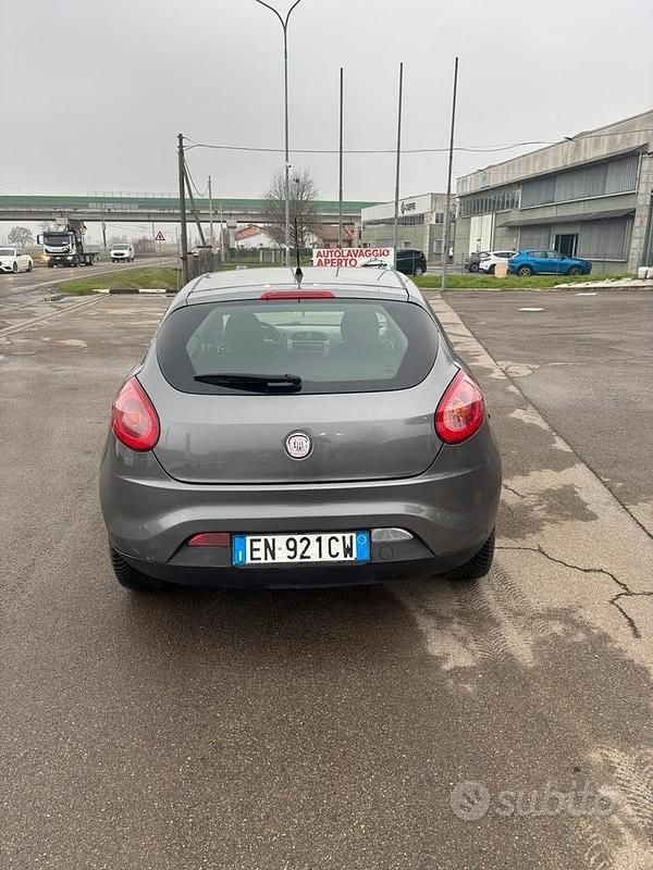Usata Fiat Bravo Dynamic 105 CV (77 kW) 2012 Grigio Utilitaria