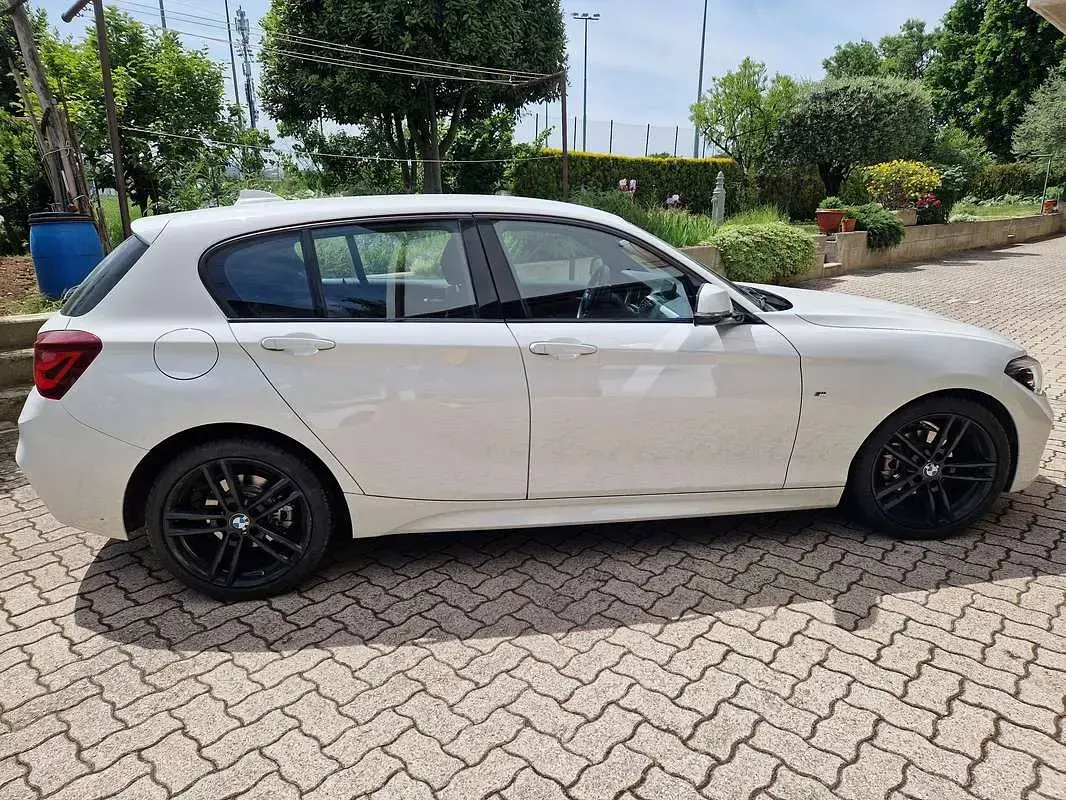 Usata BMW 116 M Sport 109 CV (80 kW) 2019 Bianco Utilitaria
