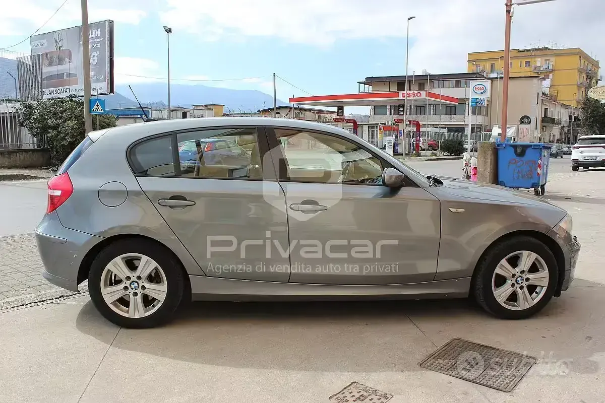 Usata BMW 118 143 CV (105 kW) 2008 Grigio Utilitaria