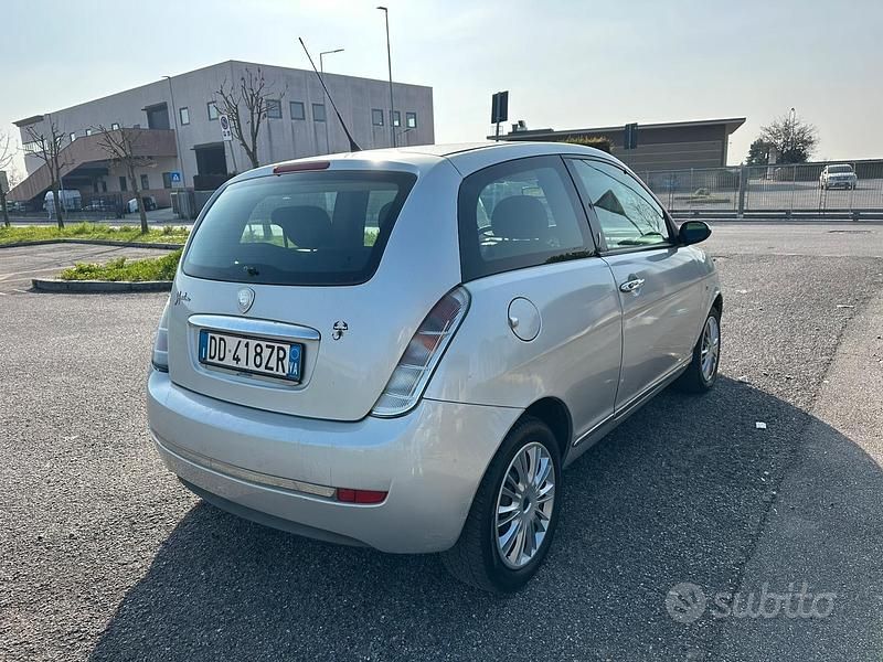 Usata Lancia Ypsilon 2006 Grigio Utilitaria