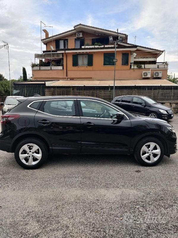Usata Nissan Qashqai 115 CV (84 kW) 2020 Nero SUV