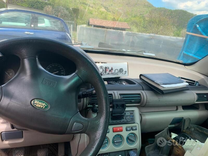 Usata Land Rover Freelander 97 CV (71 kW) 2001 Nero SUV