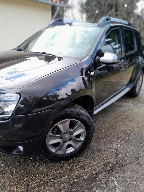 Usata Dacia Duster 2015 Nero SUV
