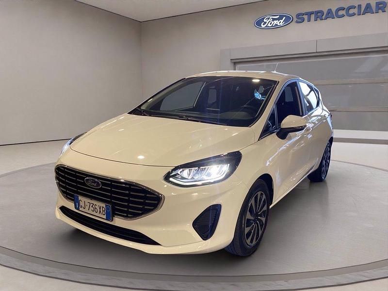 Bianco pastello Usata 2022 Ford Fiesta Titanium Due volumi | 15.900 € (Buon prezzo) - Immagine 1/4