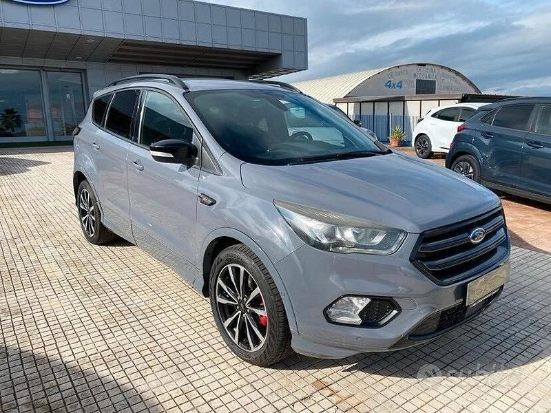 Usata Ford Kuga S 120 CV (88 kW) 2019 Grigio SUV