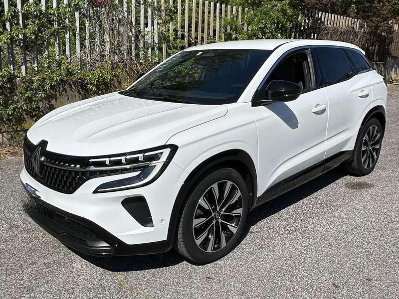 Usata Renault Austral Techno 200 CV (147 kW) 2023 Bianco SUV