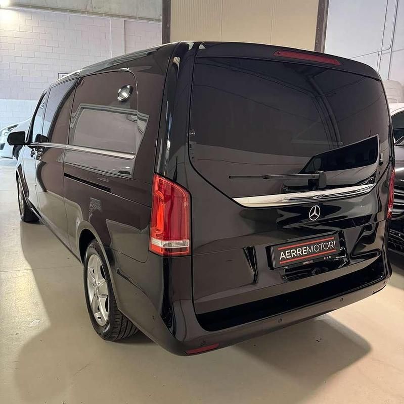 Usata Mercedes V250 Premium 190 CV (139 kW) 2016 Nero ossidiana Monovolume