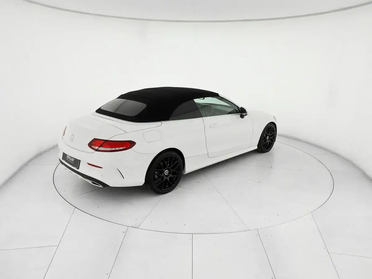 Usata Mercedes C220 Premium 170 CV (125 kW) 2018 Bianco Cabrio