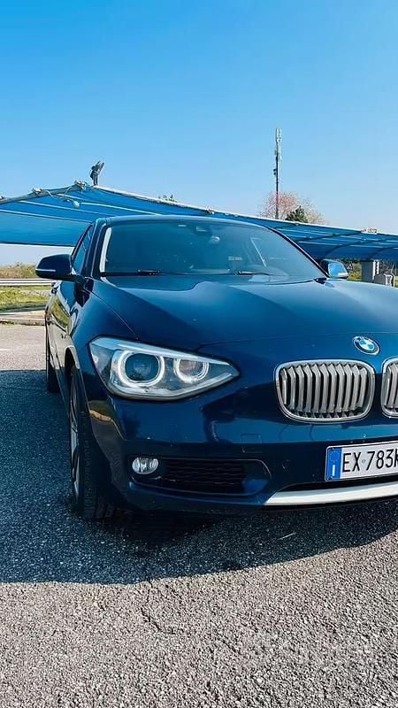 Usata BMW 118 143 CV (105 kW) 2014 Blu Utilitaria