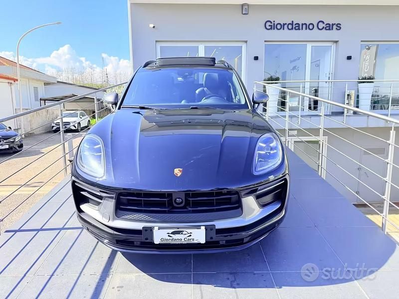 Usata Porsche Macan Edition 265 CV (194 kW) 2022 Nero SUV