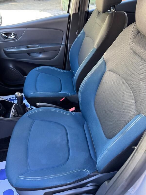 Usata Renault Captur Iconic 90 CV (66 kW) 2016 Grigio SUV