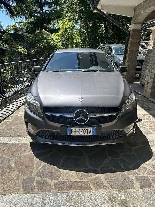 Usata Mercedes A180 109 CV (80 kW) 2016 Berlina