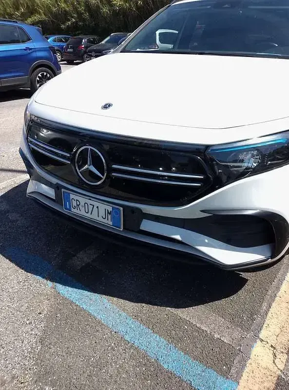 Usata Mercedes EQA250 Premium 94 kW (129 CV) 2023 Bianco SUV