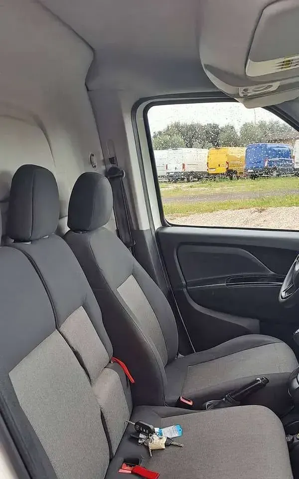Usata Fiat Doblò 105 CV (77 kW) 2019 Bianco Monovolume