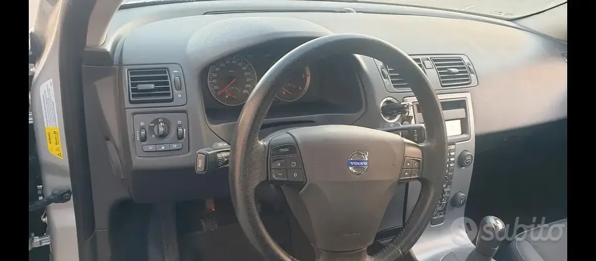 Usata Volvo S40 136 CV (100 kW) 2005 Grigio Berlina