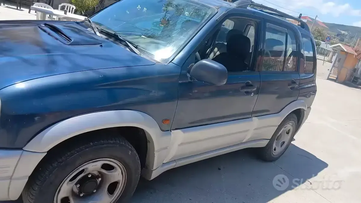 Usata Suzuki Vitara 87 CV (63 kW) 2000 Blu SUV