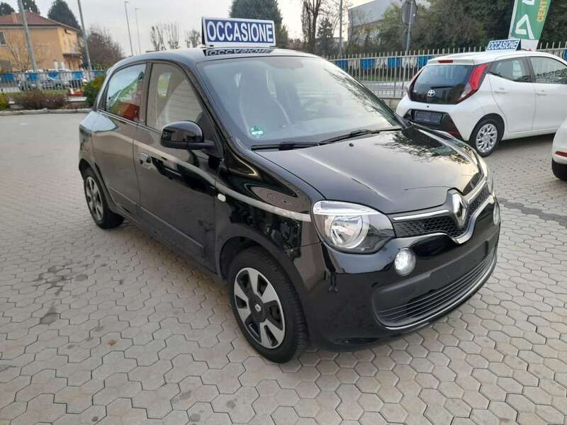 Usata Renault Twingo Intens 69 CV (50 kW) 2018 Nero metallizzato Utilitaria