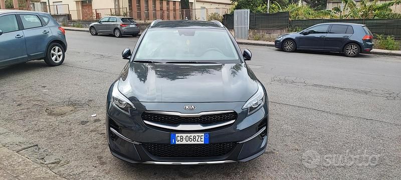 Usata Kia XCeed Style 115 CV (84 kW) 2020 Grigio SUV