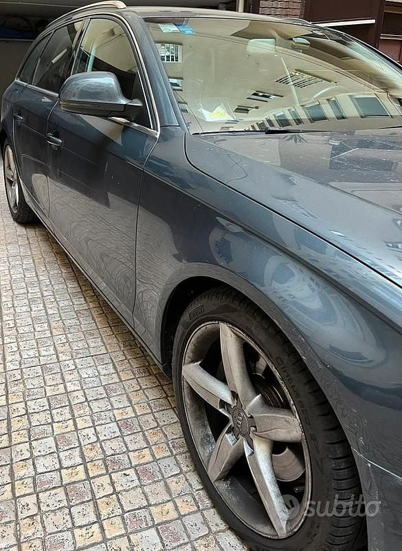 Usata Audi A4 239 CV (175 kW) 2009 Blu Station wagon