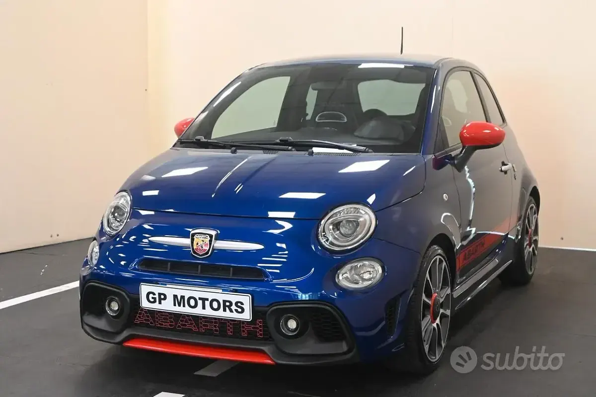 Usata Abarth 595 Turismo 165 CV (121 kW) 2021 Blu/azzurro Utilitaria