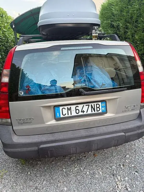 Usata Volvo XC70 209 CV (153 kW) 2004 Verde Station wagon