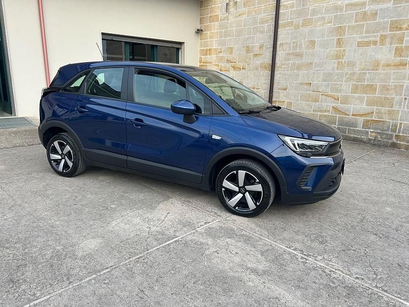 Usata Opel Crossland X Edition 110 CV (80 kW) 2021 Blu SUV