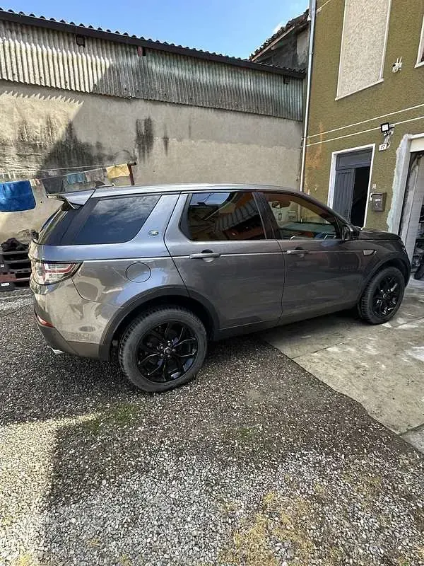 Usata Land Rover Discovery Sport HSE 179 CV (131 kW) 2016 Grigio SUV