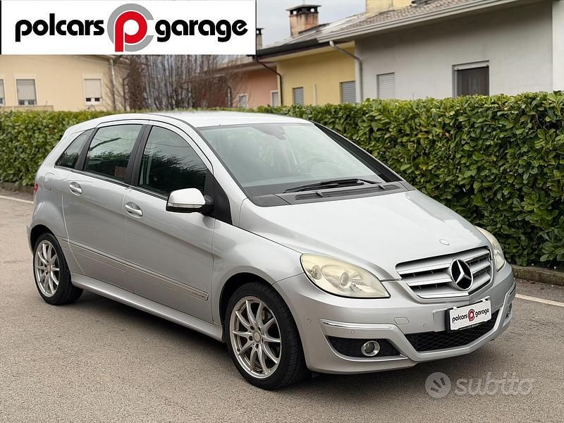 Usata Mercedes B200 Executive 140 CV (102 kW) 2009 Grigio Monovolume