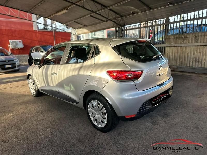 Usata Renault Clio IV 75 CV (55 kW) 2014 Argento Berlina