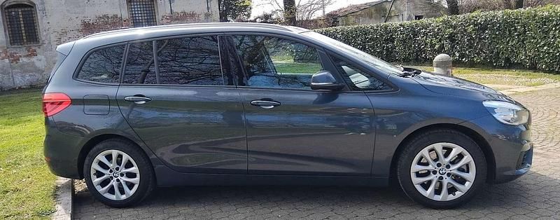 Usata BMW 220 Active Tourer Sport Line 190 CV (139 kW) 2017 Grigio Monovolume