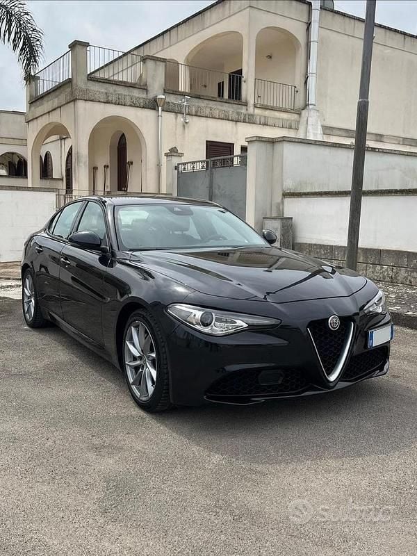 Usata Alfa Romeo Giulia 160 CV (117 kW) 2019 Nero Berlina