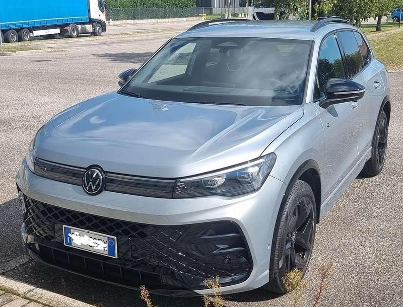 Usata VW Tiguan R-line 150 CV (110 kW) 2024 SUV