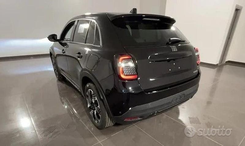 Nuova Fiat 600 La Prima 100 CV (73 kW) 2025 Nero SUV