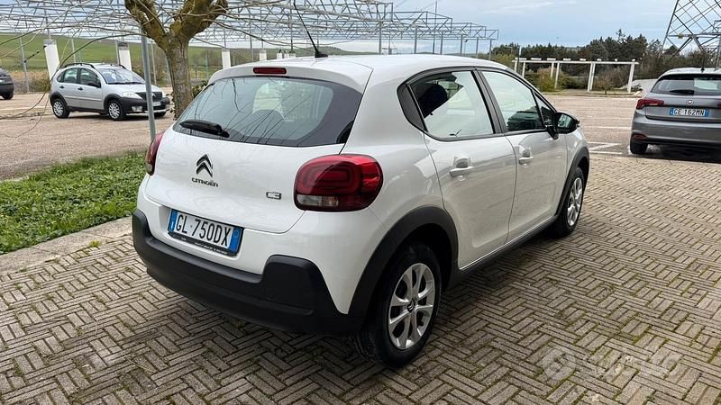 Usata Citroën C3 Feel 101 CV (74 kW) 2022 Bianco Utilitaria